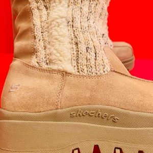 Almost Brand New SKETCHERS Australia Suede Women’s Boots In Size 391/2 or 9